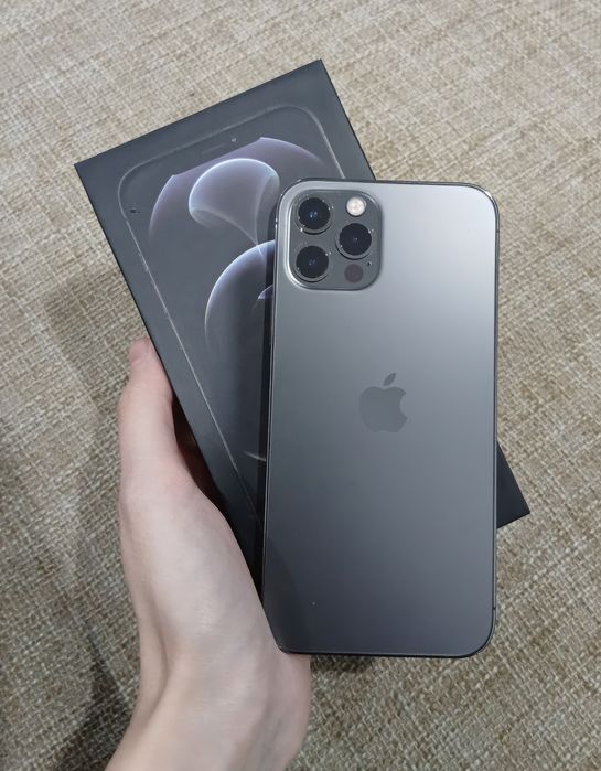 Продаю Айфон 12 про, 256 гб