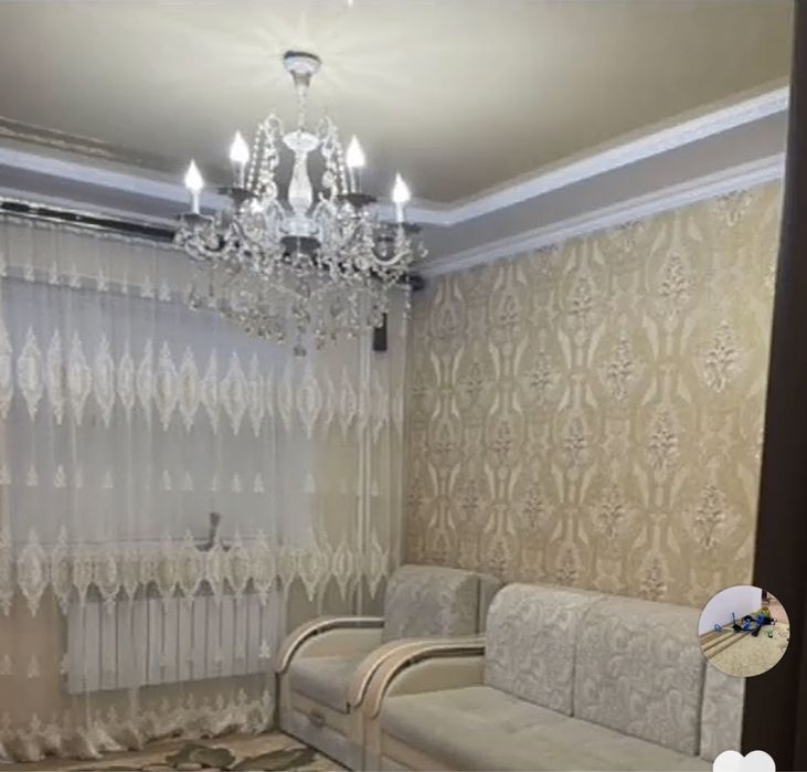 Люстра для гостинной , очень красиво смотрится, не звоните, пишите