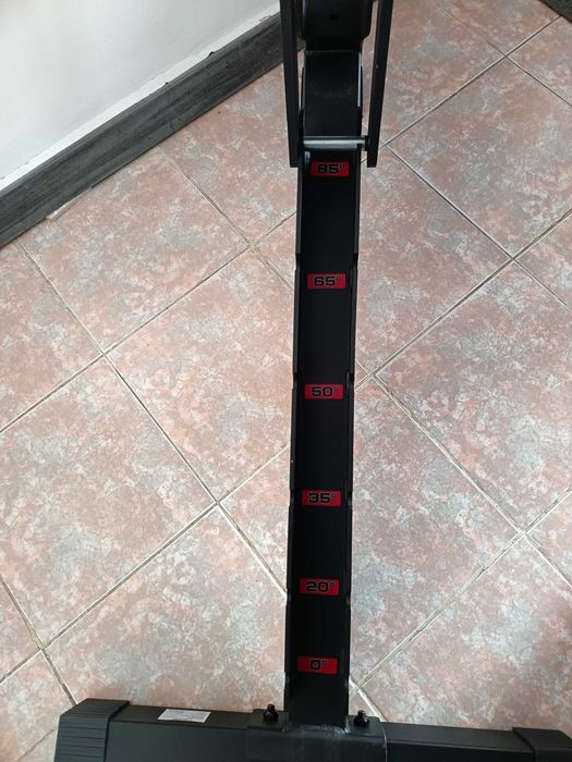 Продавам професионална лежанка