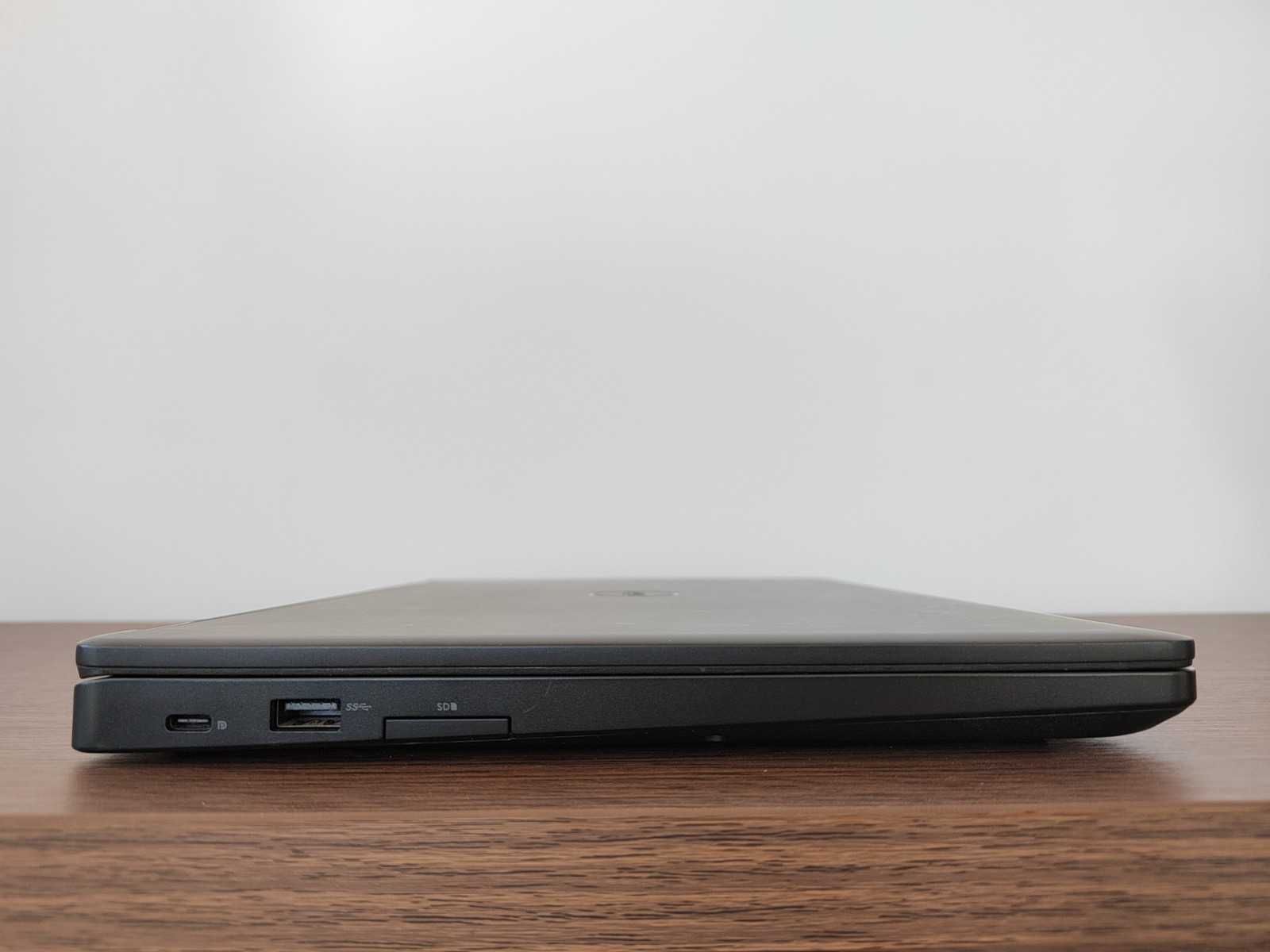 Лаптоп Dell Latitude 5490