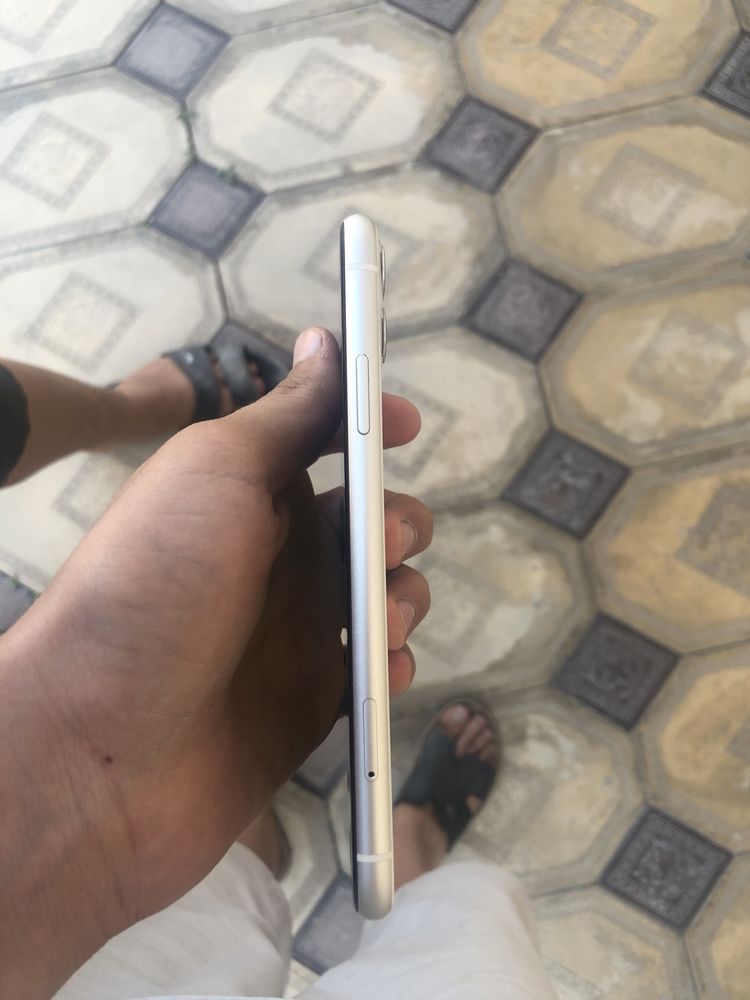 Iphone 11  sotilad