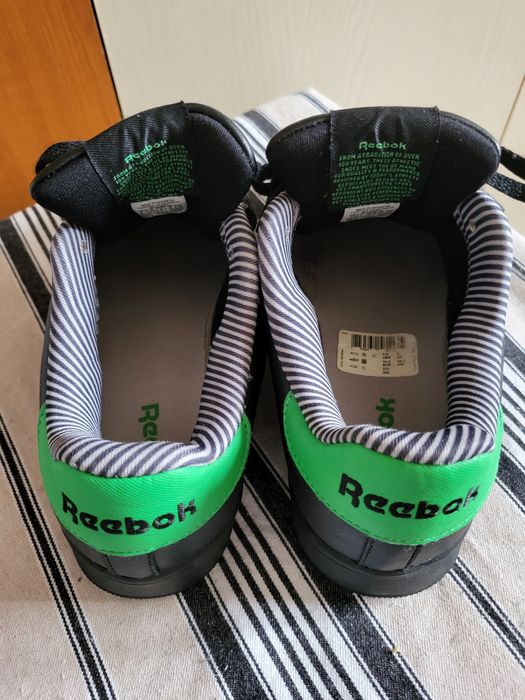 Vand adidasi Reebok
