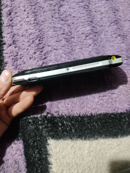 Vând PlayStation PSP 3004
