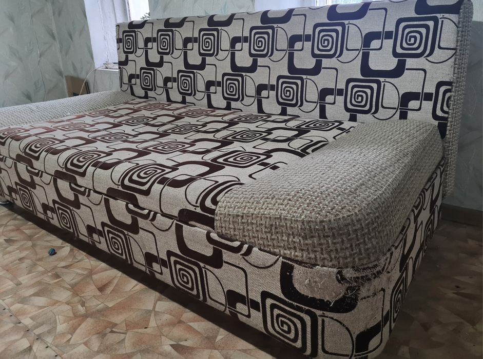 Продам диван б/у