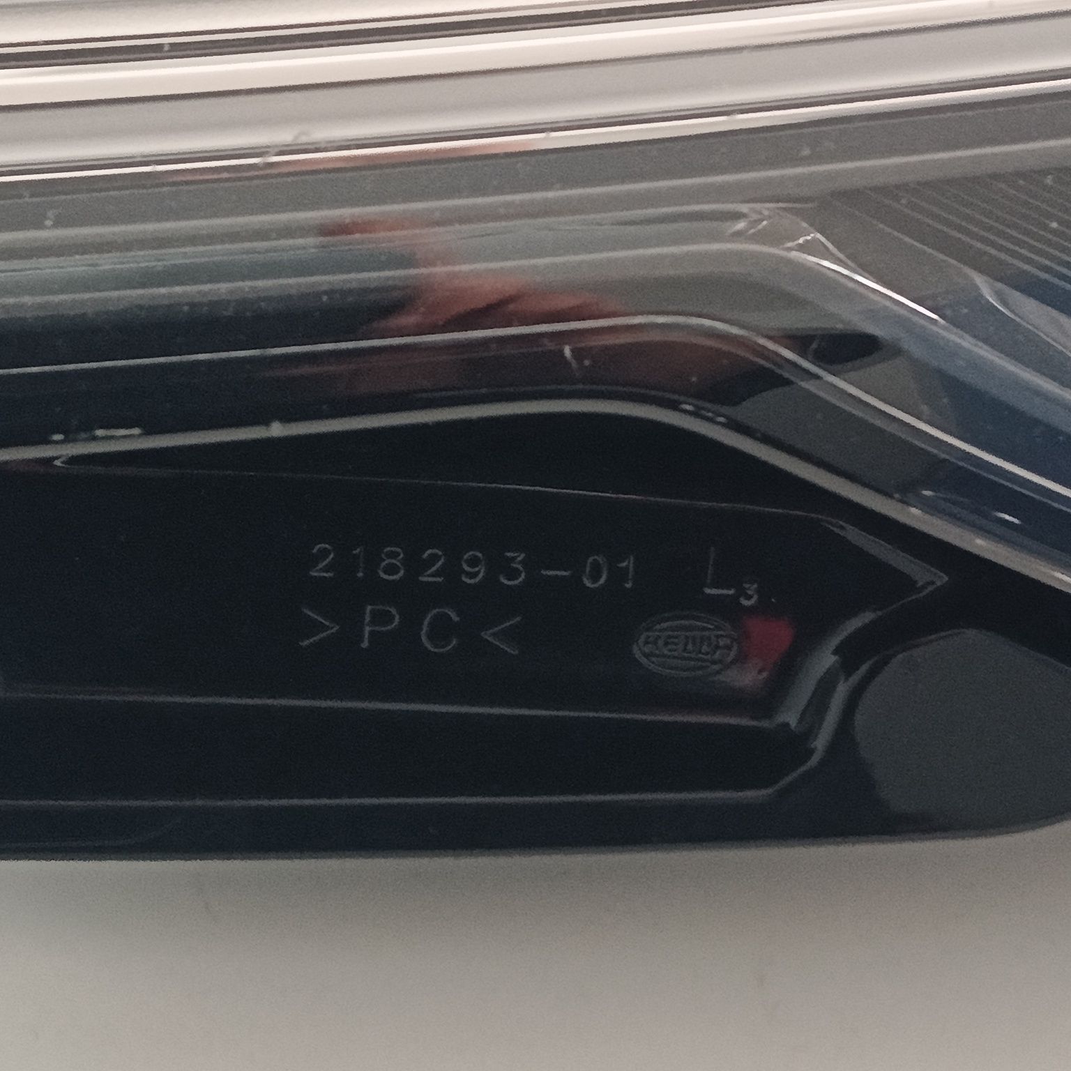 Ляв фар Audi A6 C8 Matrix 4K0.941.035