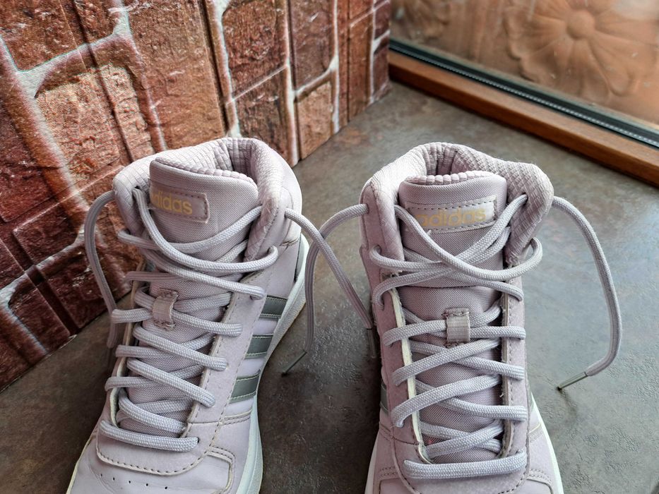 детски маратонки за момиче,кецове,спортни обувки,Adidas,номер35,адидас