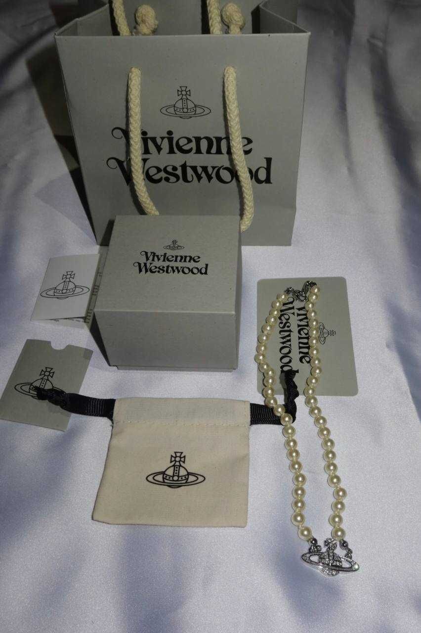 Vivienne Westwood Mini Bas Relief Pearl choker