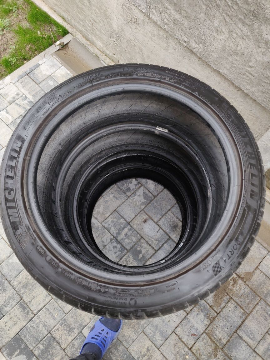 Anvelope vară Michelin Pilot Sport 4, Dot 2020, 215, 45, R18