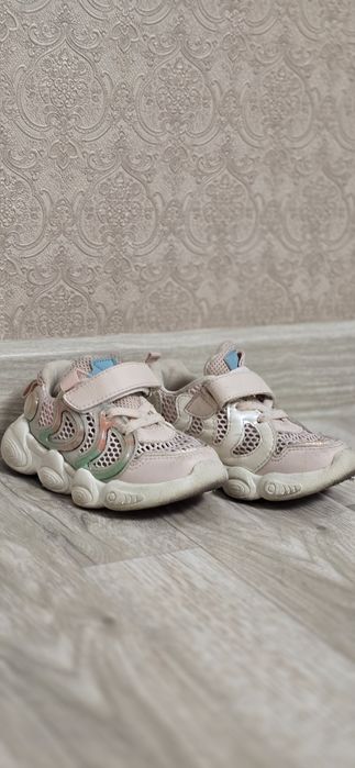 Бесплатно Обувь на девочку