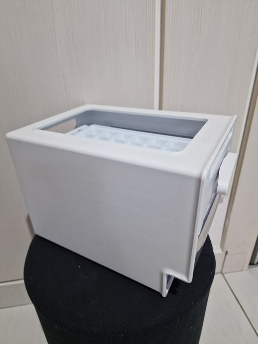 Ansamblu dozator gheata pentru congelstor - Samsung