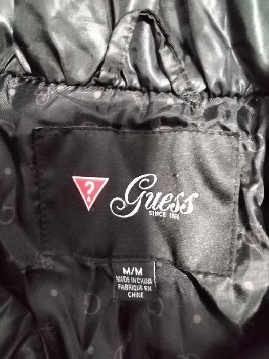 Зимно дамско яке Guess