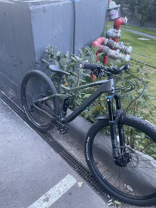 Bicicleta full suspension cube 122