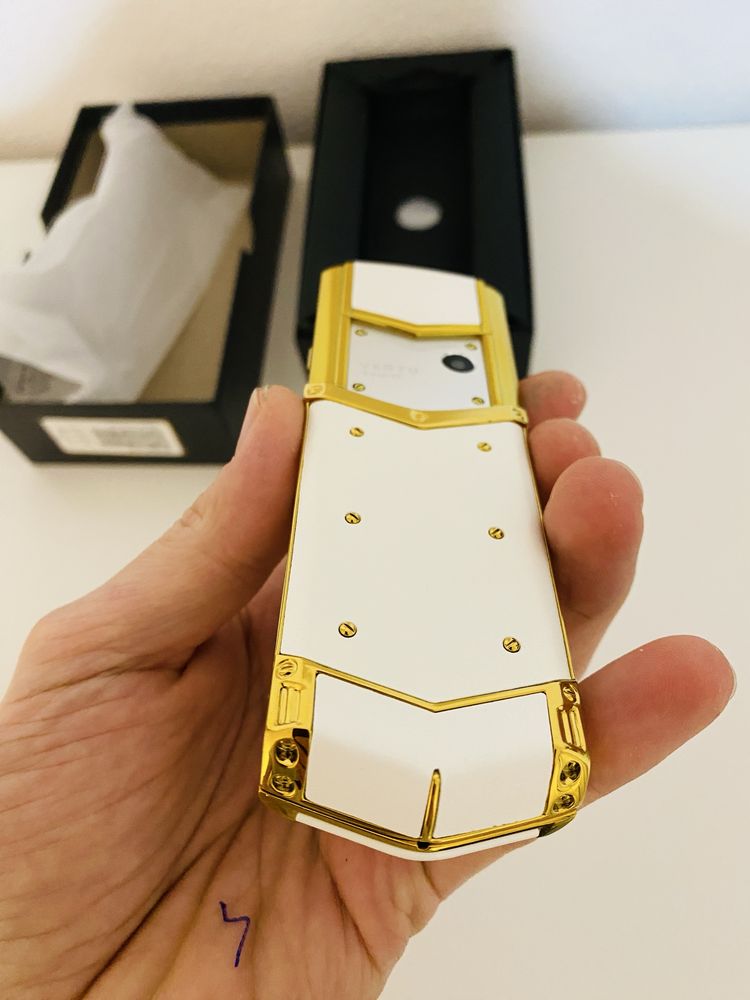 Vertu Signature, Nou