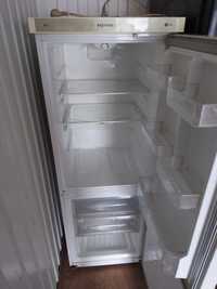 продаю холодильник LG