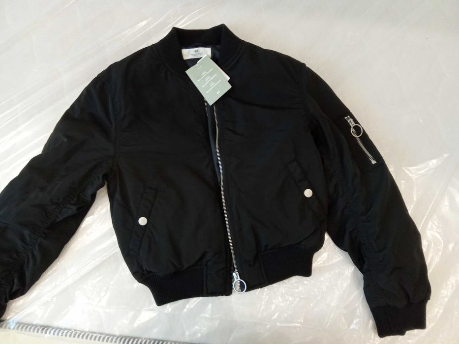 Яке за момиче  10-11 г. -15 лв.