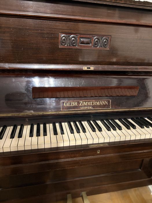 Pianina Zimmermann