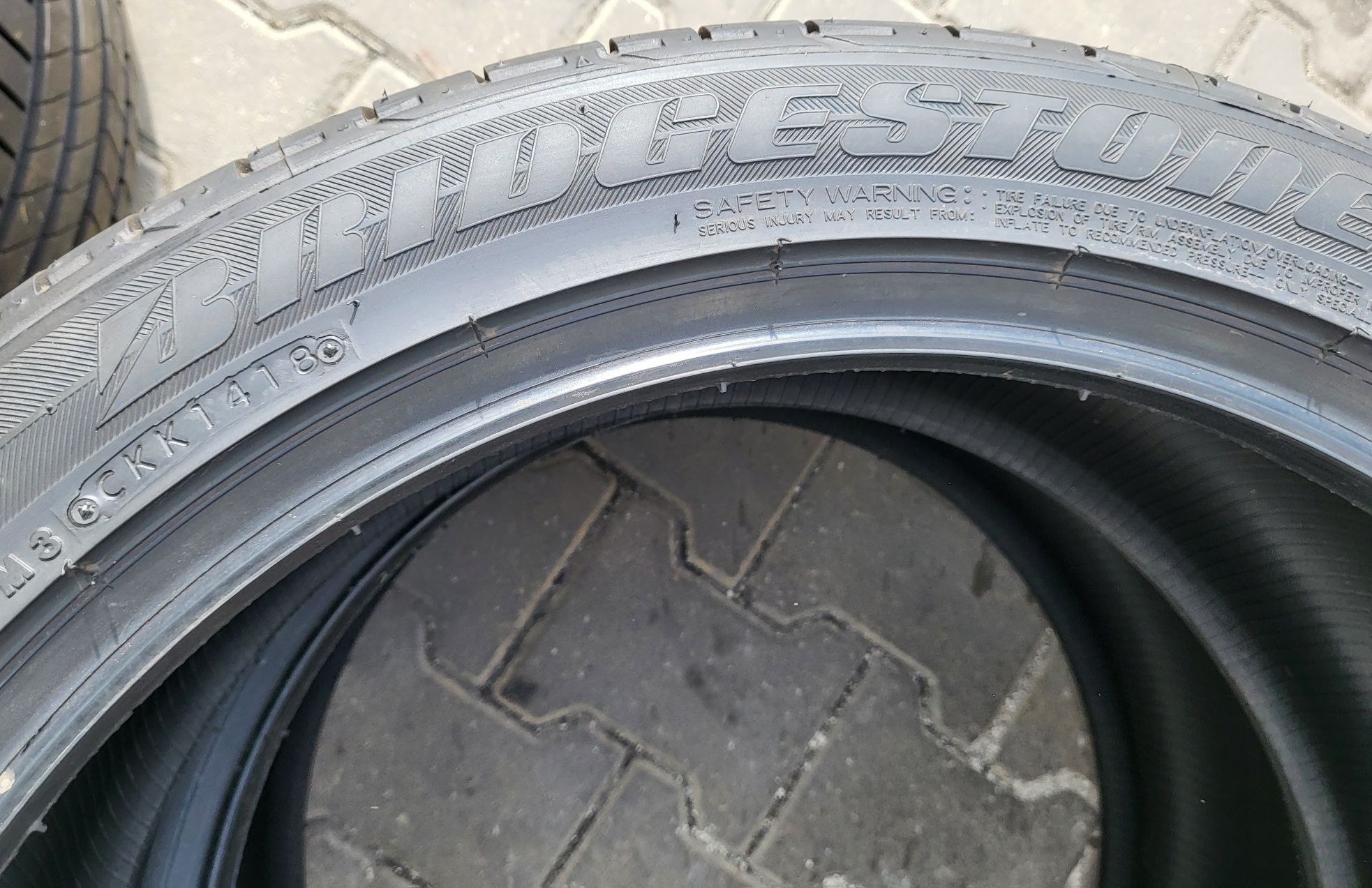 Anvelope vara noi Bridgestone 235 45 20