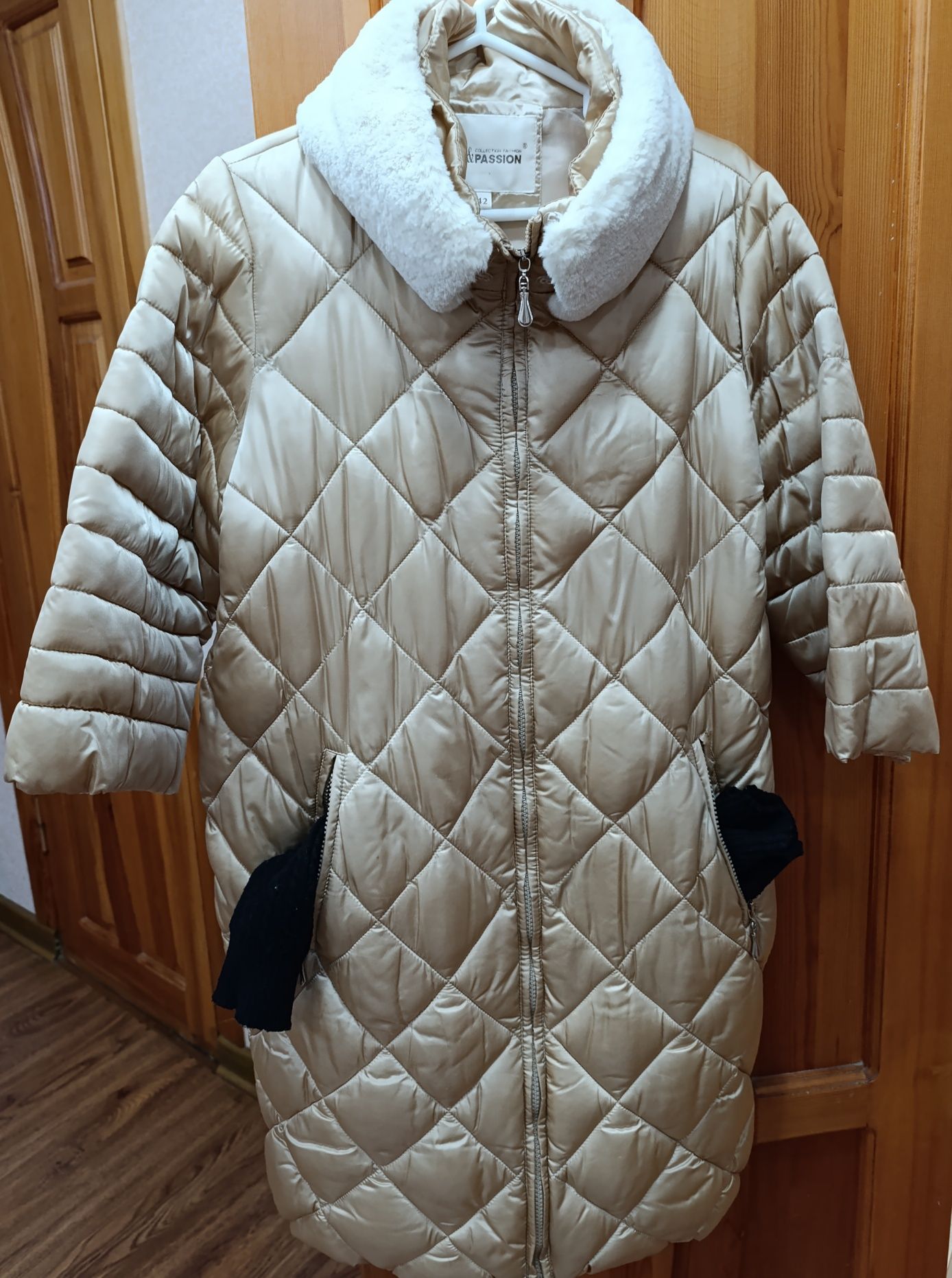 Женские куртки, пальто, кардиганы.