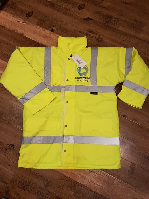 Geacă, vestă, șapcă protectie si bluză de lucru