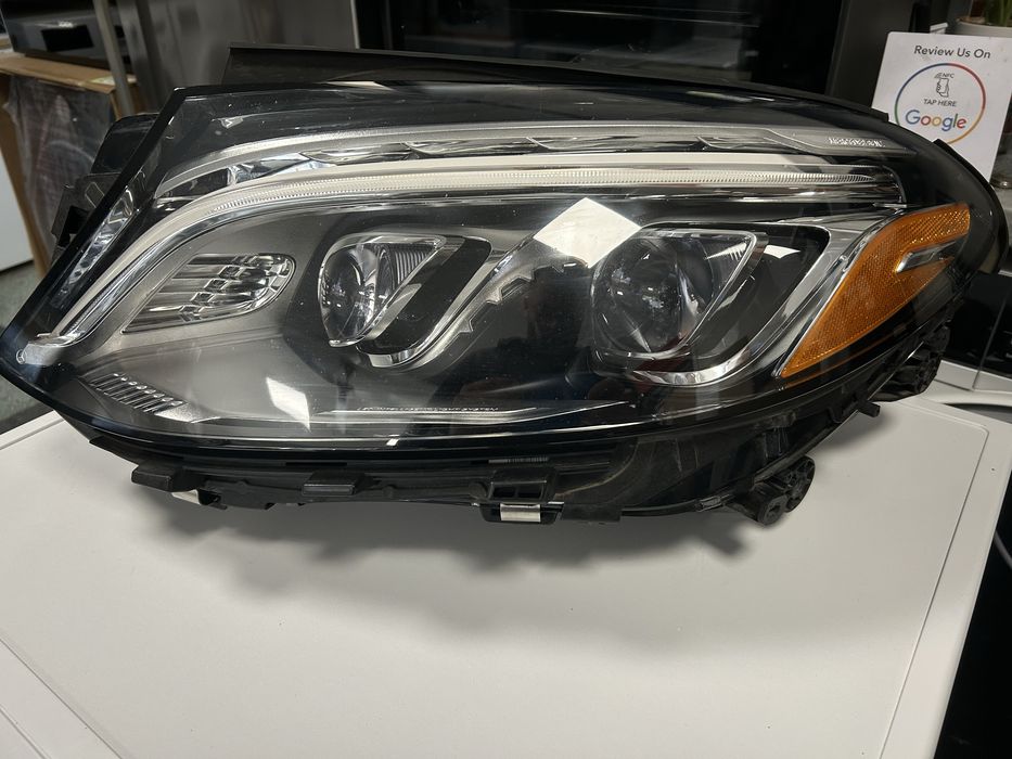 Оригинален фар Мерцедес гле -Mercedes Gle w 166
