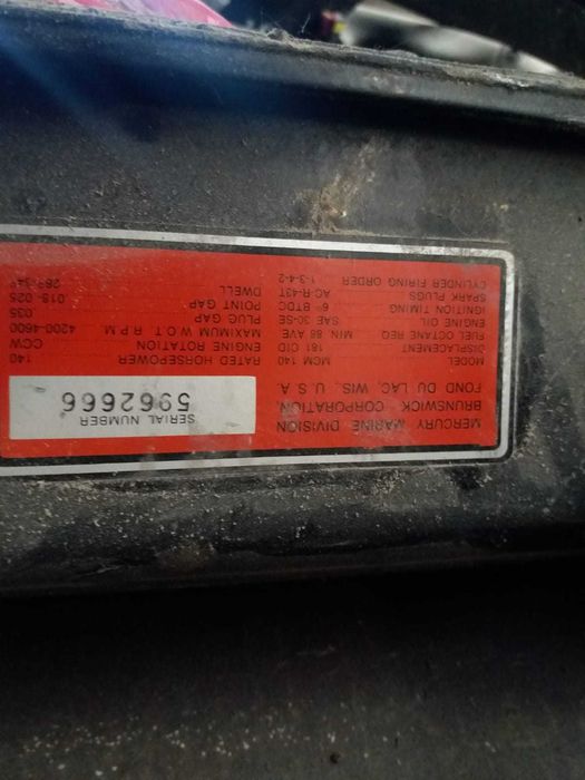 Motor Mercury benzină