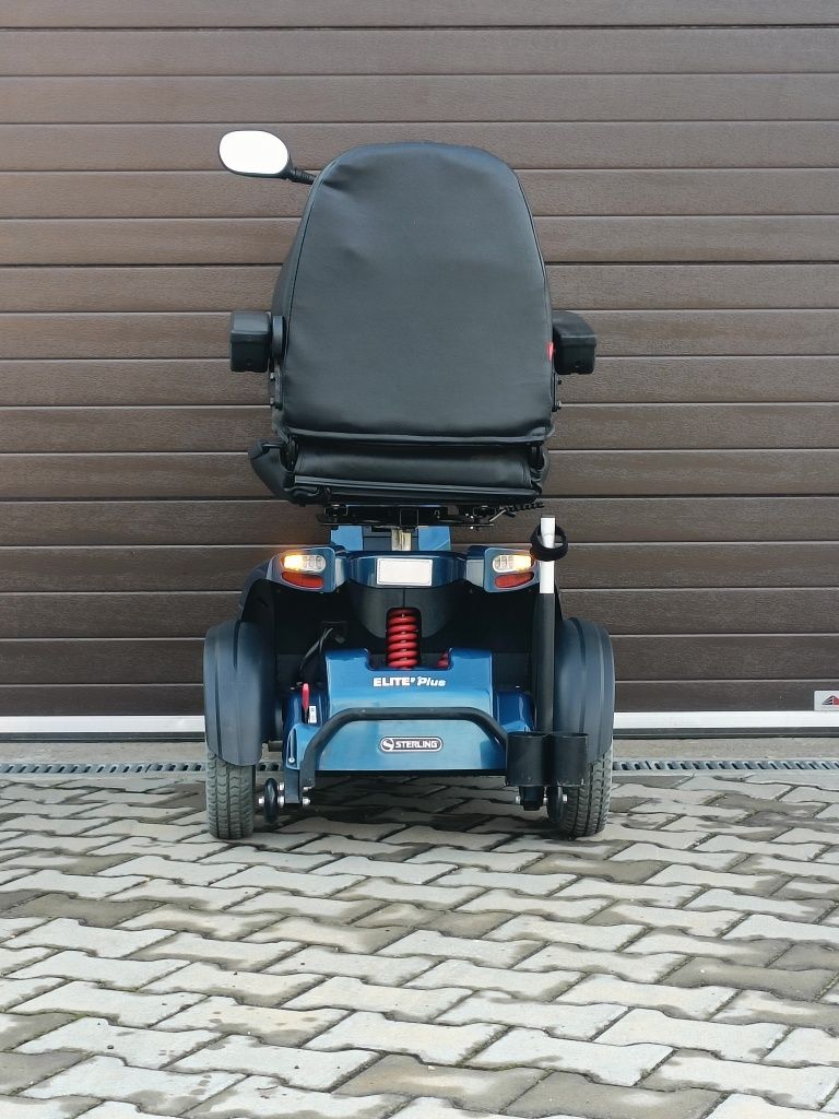 Carucior carut scaun tricicleta scuter electric dizabilitati handicap