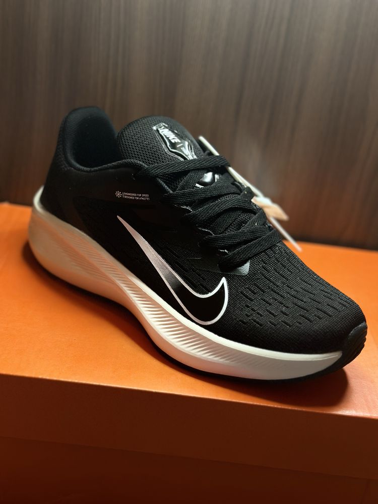 Кроссовки Nike Zoom, новые