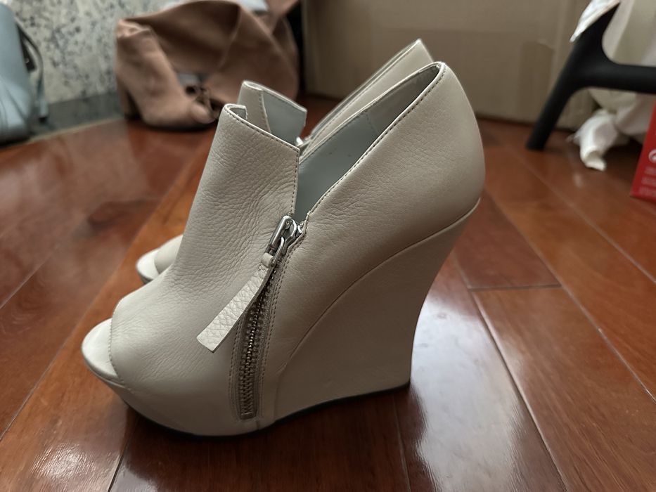 Обувки Camilla Skovgard