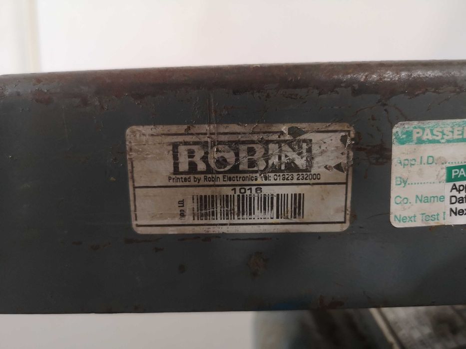 Дисков и лентов шлайф - Robin 250 W