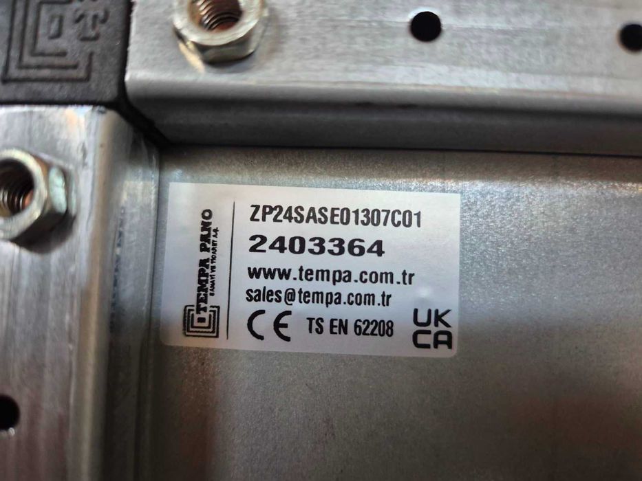 Метален шкаф за ел табла