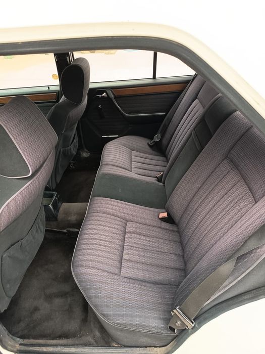Mercedes W124 - 2.0 Diesel 75CP - Stare buna!