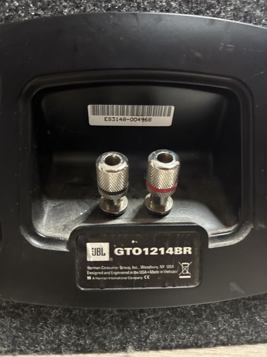 Subwoofer JBL cu statie