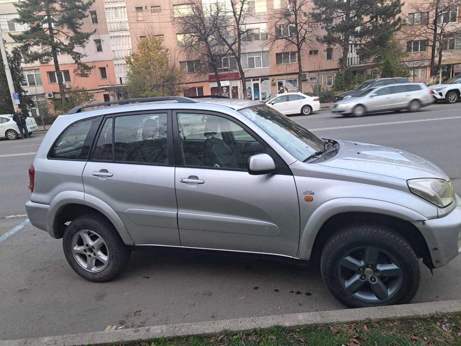 Toyota RAV4 – An 2002