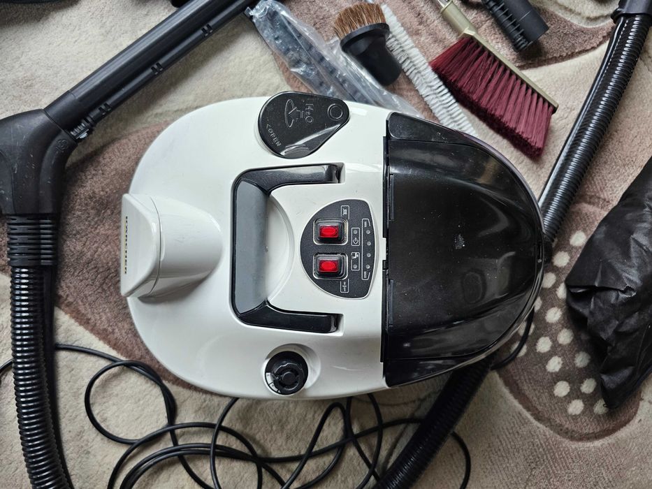 Прахосмукачка karcher висок клас