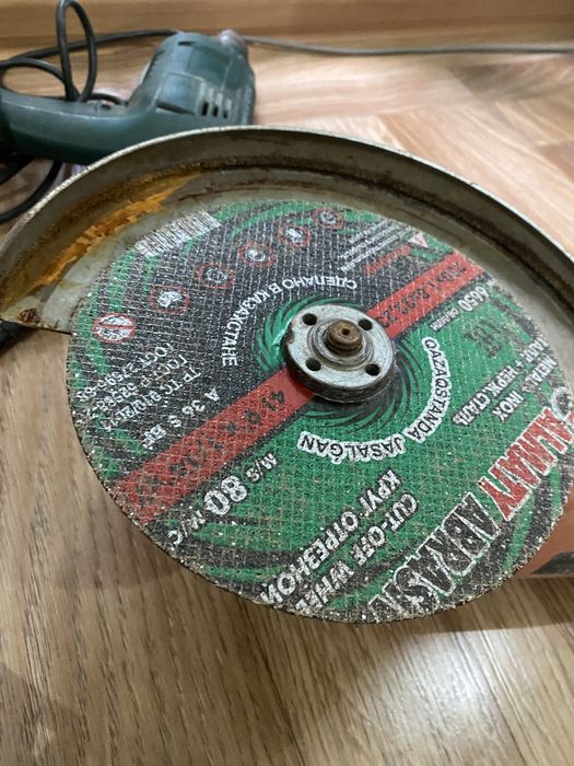 Болгарка . Б/у . Состояние хороший . Отдам за хорошую цену