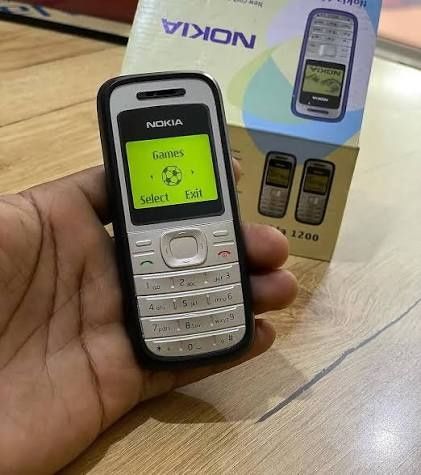 NOKIA 1200 новый оригинал