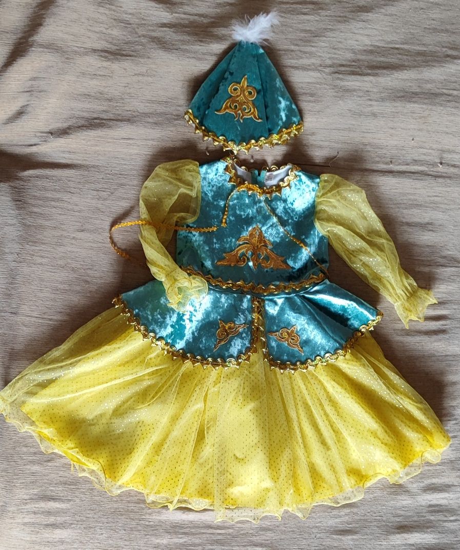 Продам казахское национальное платье на девочку 7-8 лет