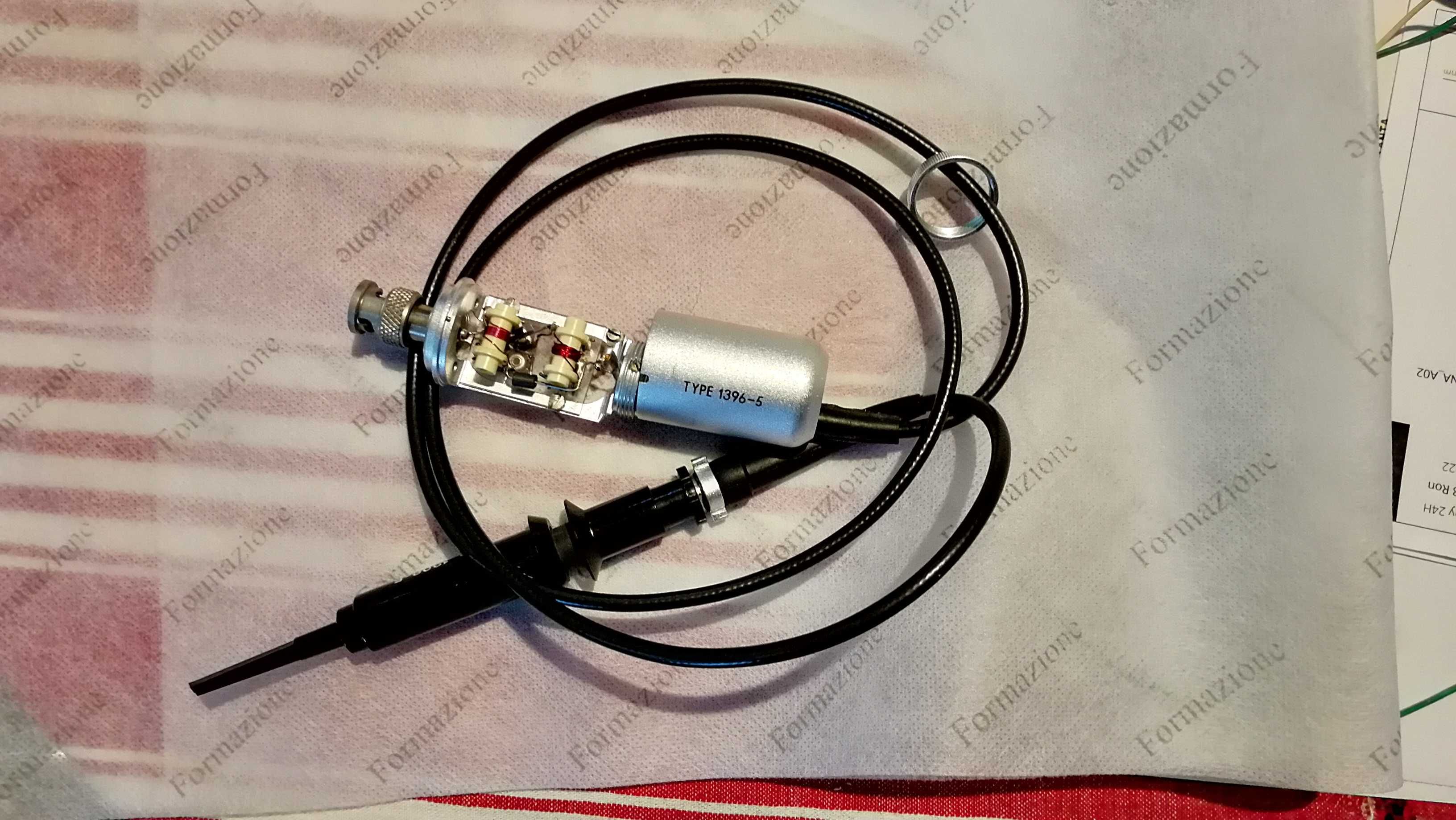 Vând sonde osciloscop E0100A,amplif.audio 50W,mA,piese electronice noi