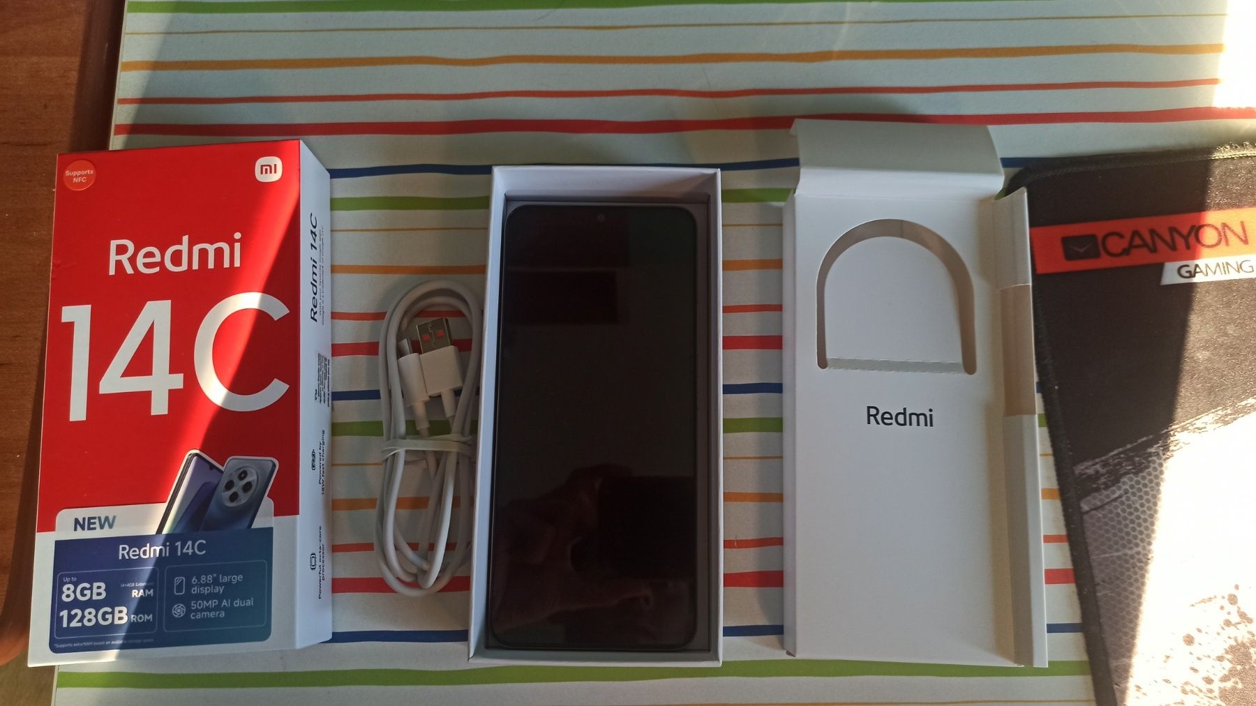 Телефон Xiaomi redmi 14