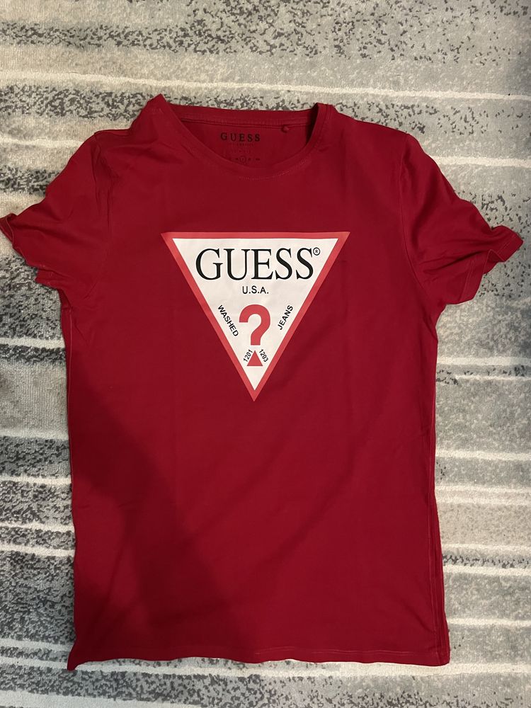 Tricou Guess Rosu