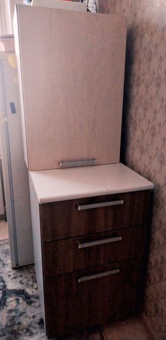 Срочно Кухонный шкаф из 4 видов