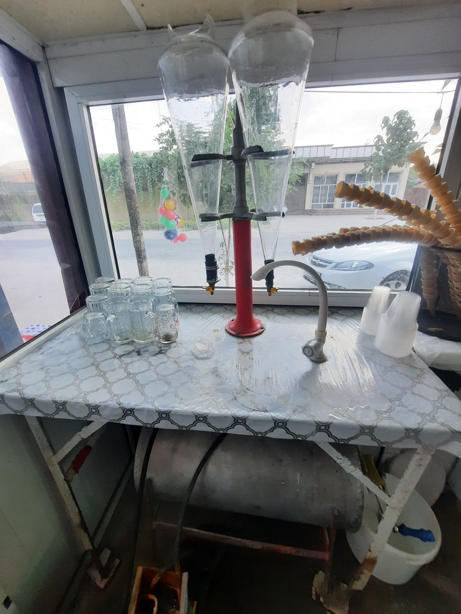 Морожний газвода апарат бизнез бутка стол стуллари билан