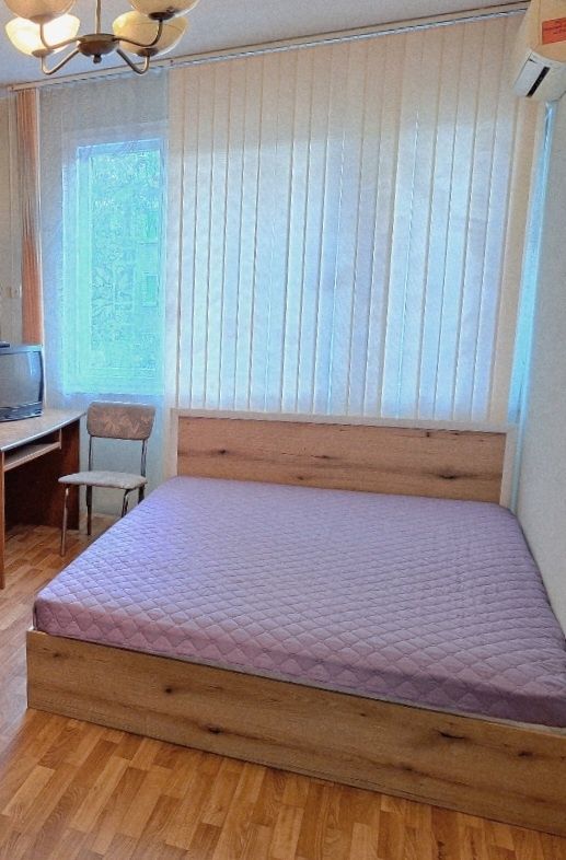С матрак160см!..или ЗАМЕНЯМ за 140см спалня!