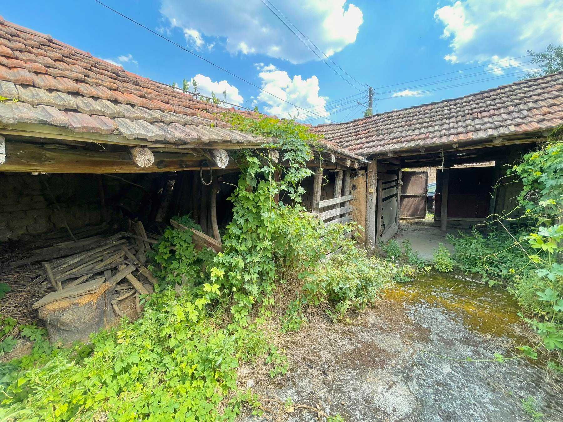 Продавам къща в с. Шаново, общ.Мъглиж