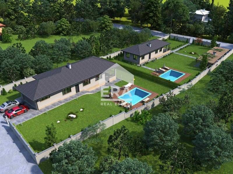 Едноетажна новострояща се къща за продажба, с двор, в с. Равна гора, о