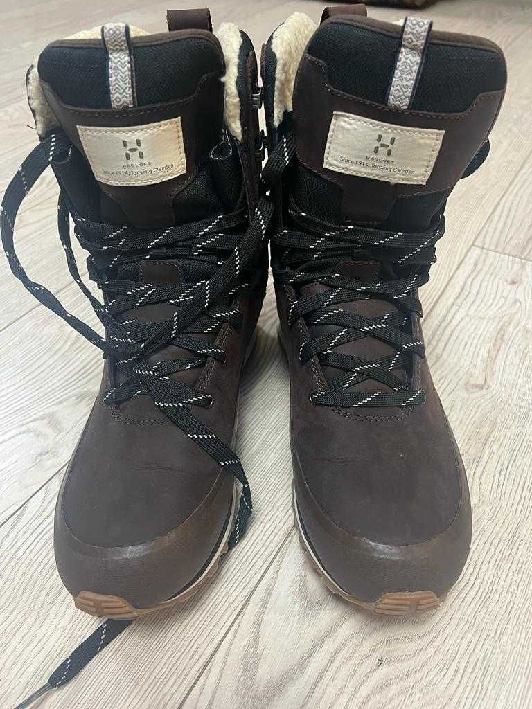 Bocanci Haglofs & Massimo Dutti, editie limitata, noi, marime 43,5