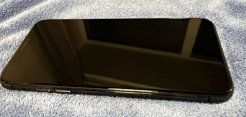 iPhone XS 64gb, без единой царапины