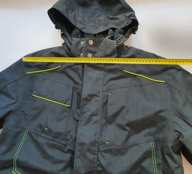 Geacă de iarnă impermeabilă