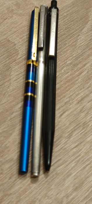 Pix Pelikan argint, pix Pierre Cardin