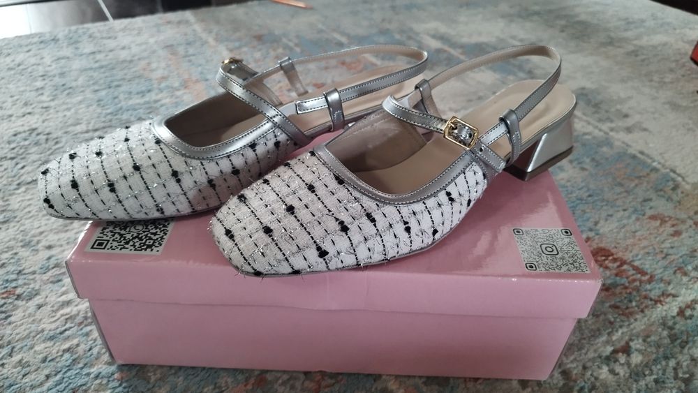 Белые летние женские туфли